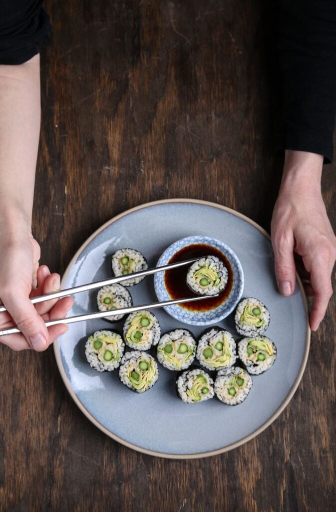 Asparagus Roll Sushi (Vegan And GlutenFree)