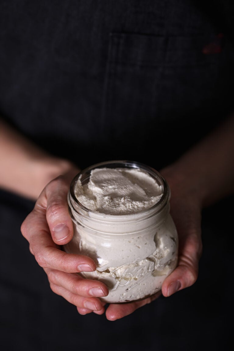 Thick and creamy vegan ricotta recipe made from cultured cashews.